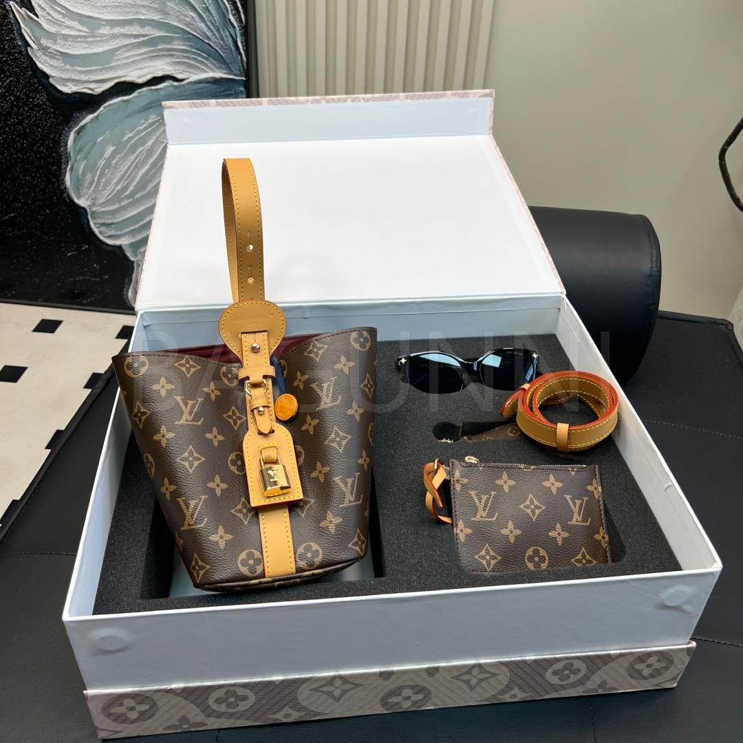 루이비통 캐리올 숄더백