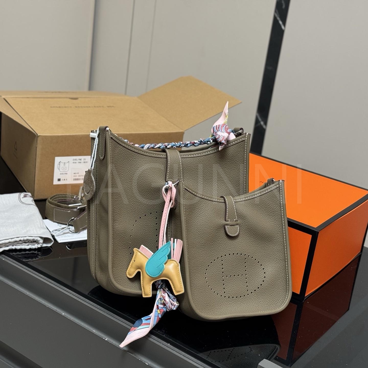 에르메스 에블린 크로스백