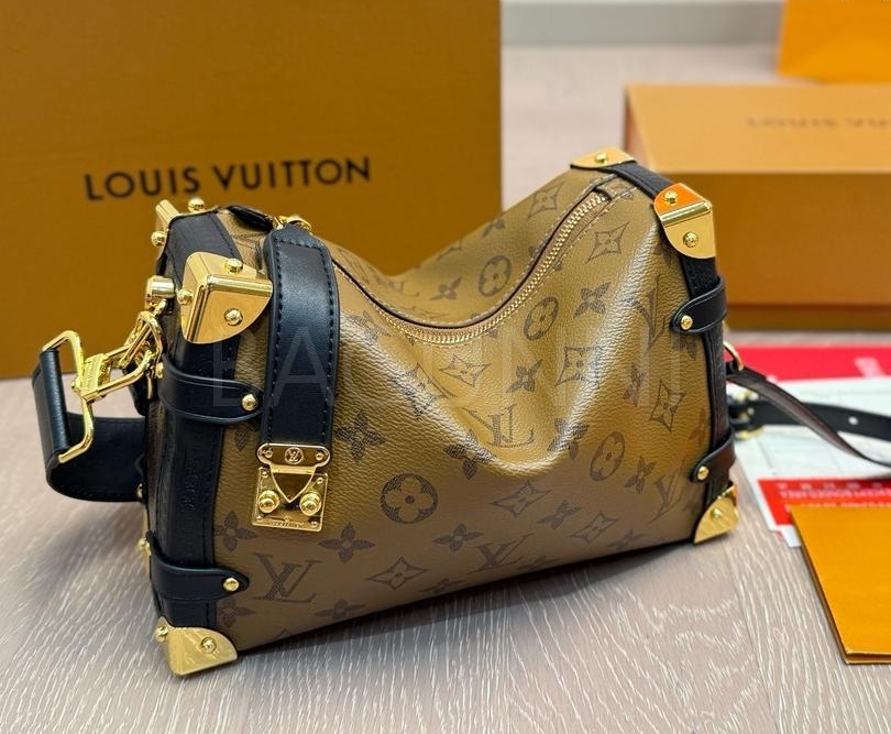 루이비통 사이드 트렁크 크로스백