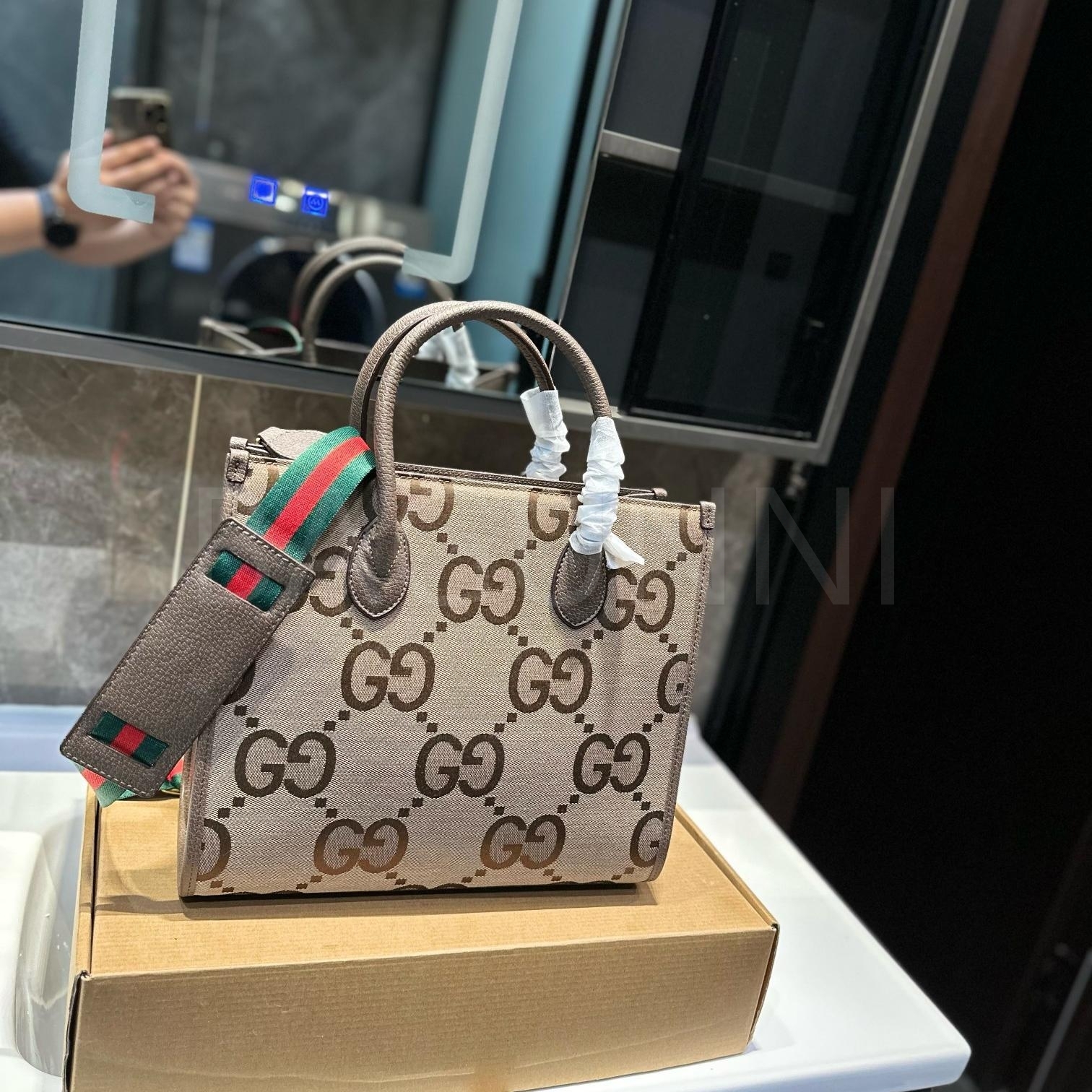 구찌 라지 숄더백