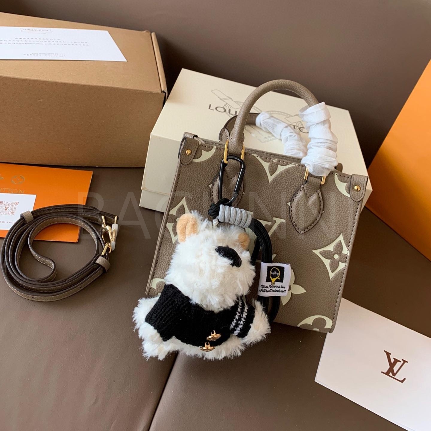 루이비통 온더고 토트백