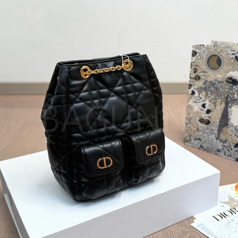 디올 25FW 버킷 백팩