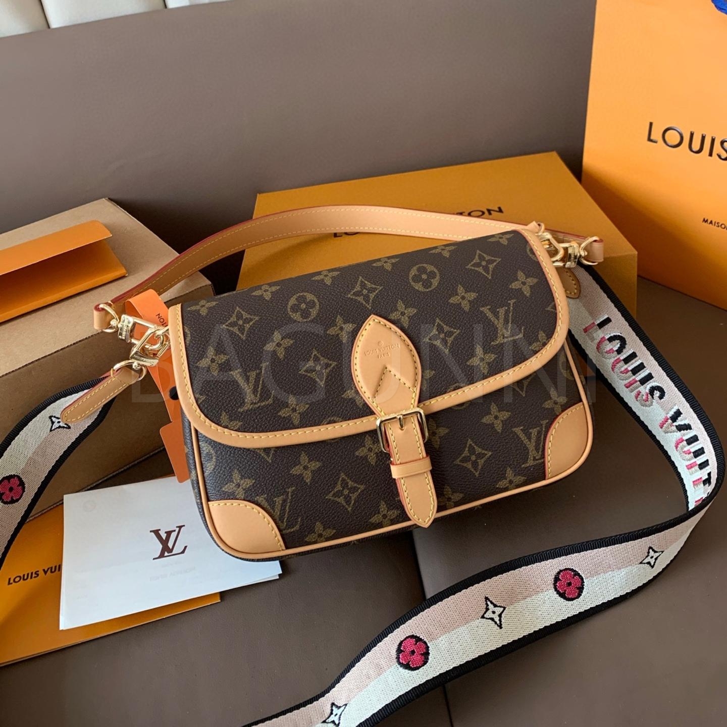 루이비통 바게트 숄더백