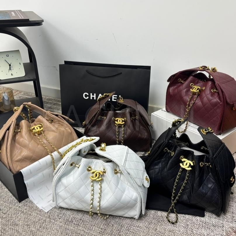 샤넬 드로스트링 버킷 백