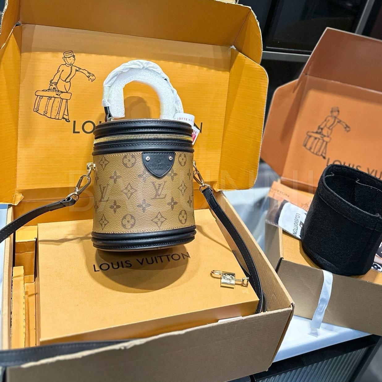 루이비통 버킷 백