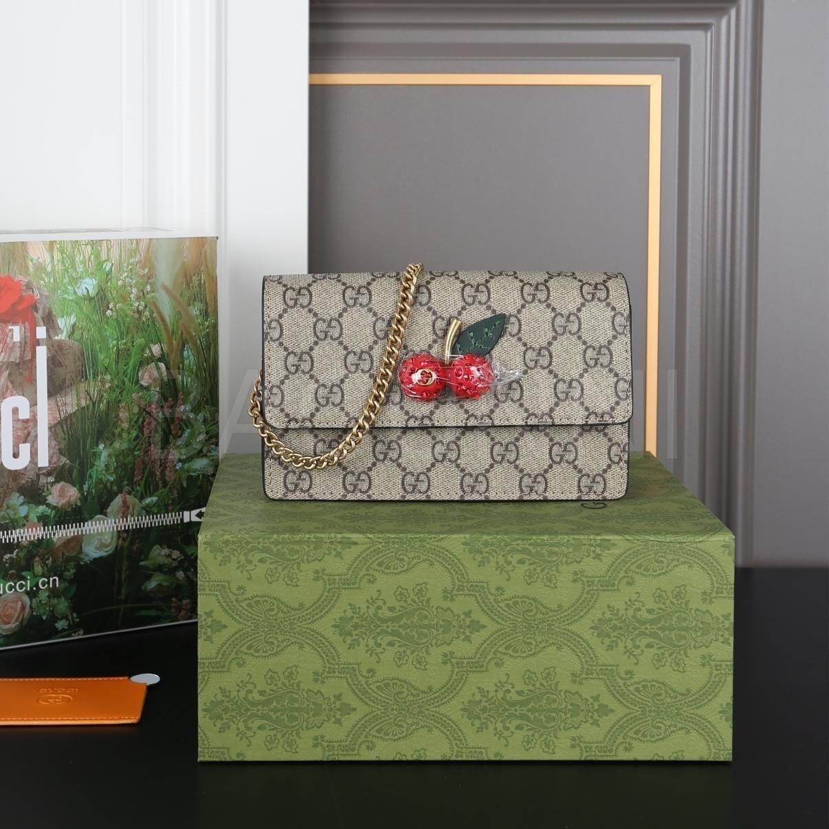 구찌 체리 숄더백