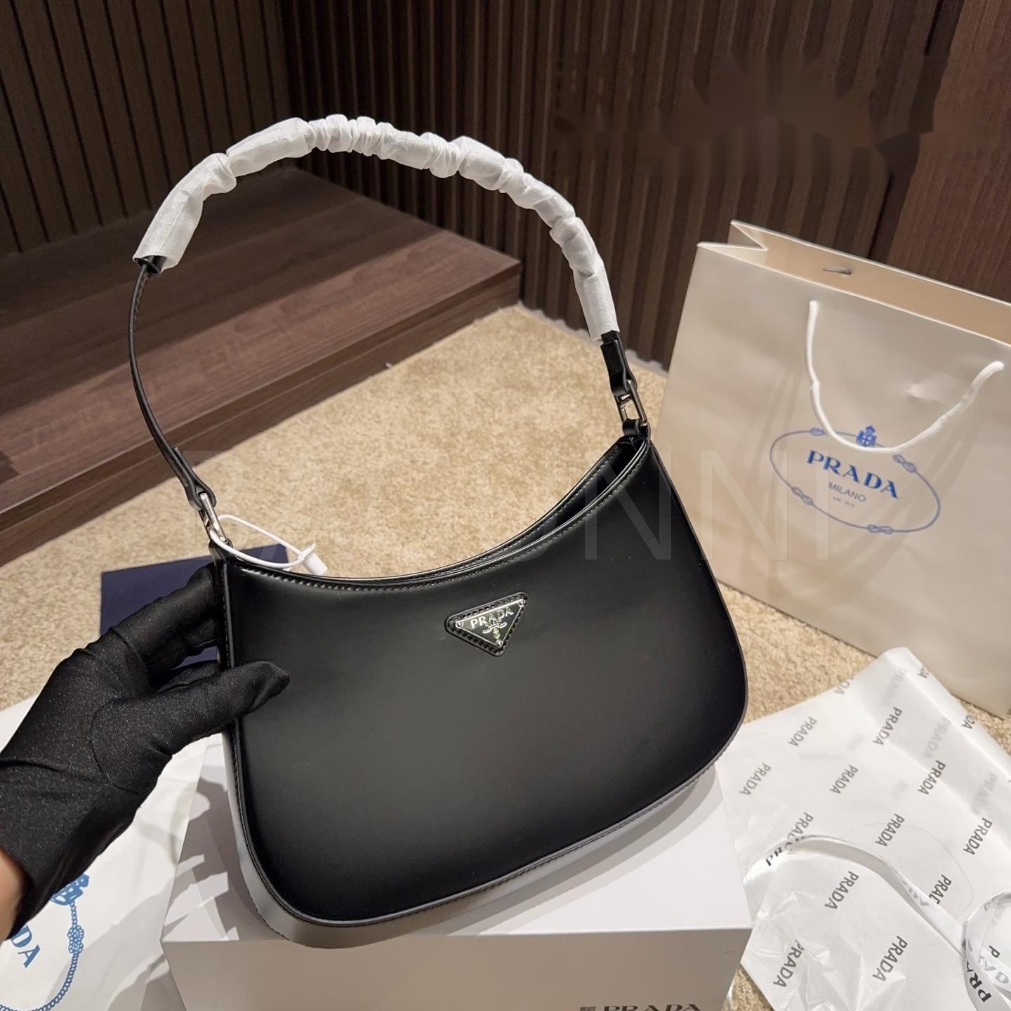 프라다 클레오 숄더백