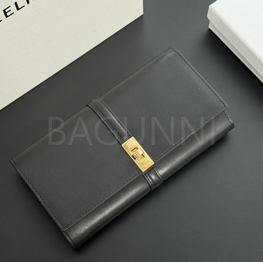 셀린느 트리옹프 지퍼 카드지갑