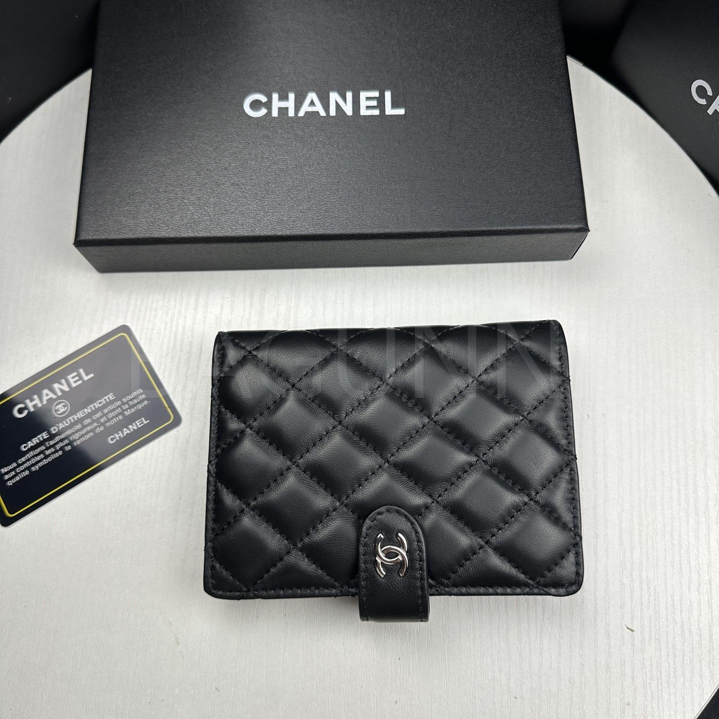 샤넬 트래블 월릿