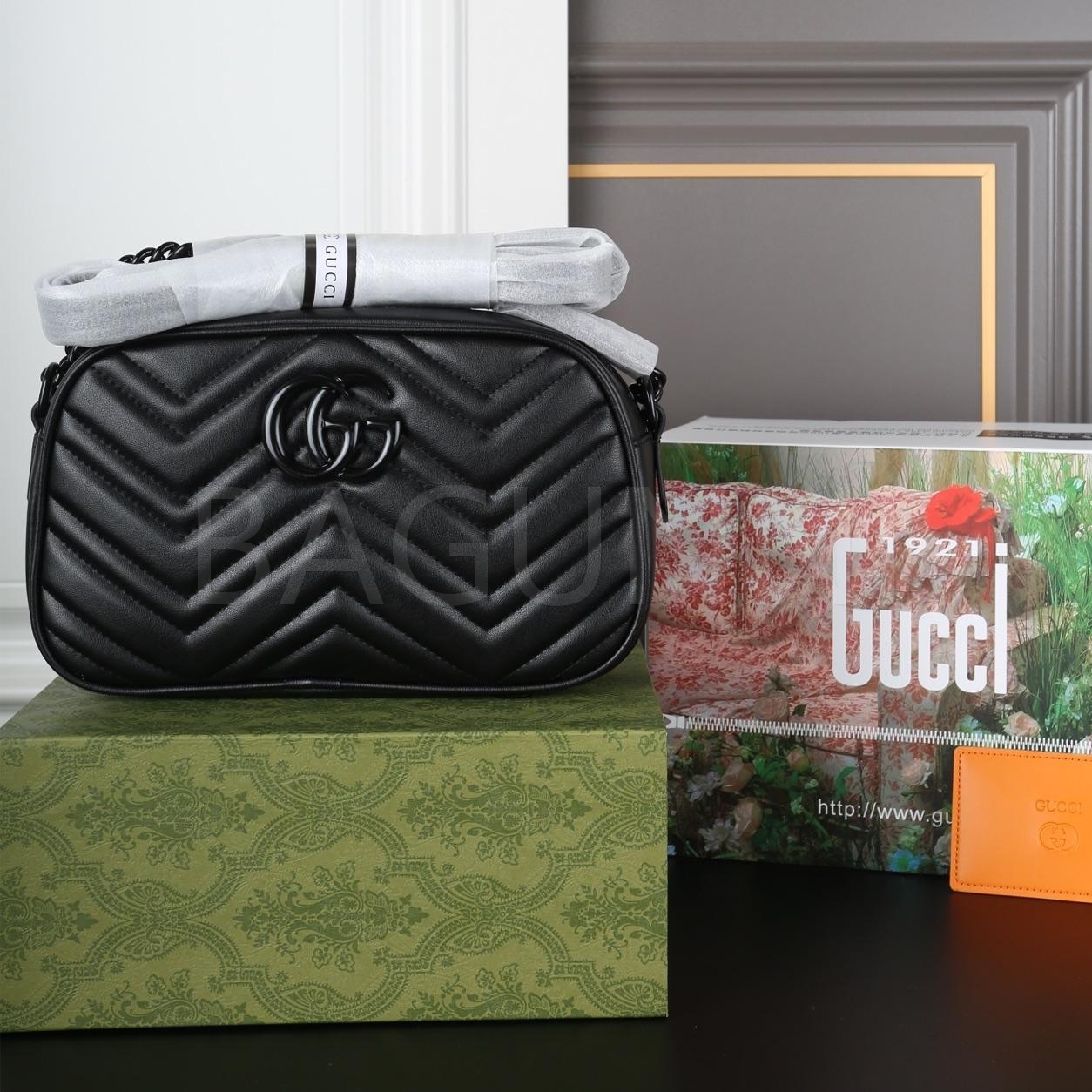 구찌 마몬트 카메라백