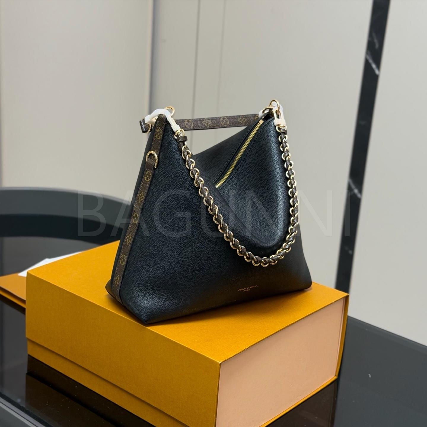 루이비통 숄더백