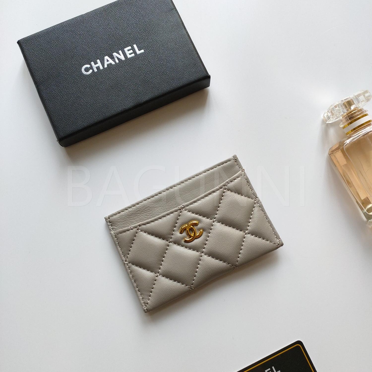샤넬 클래식 플랩 카드지갑