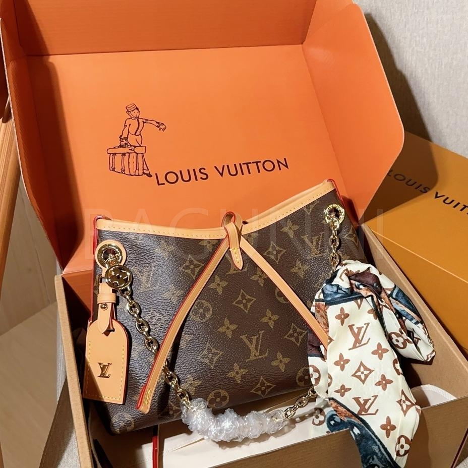 루이비통 캐리올 BB 숄더백