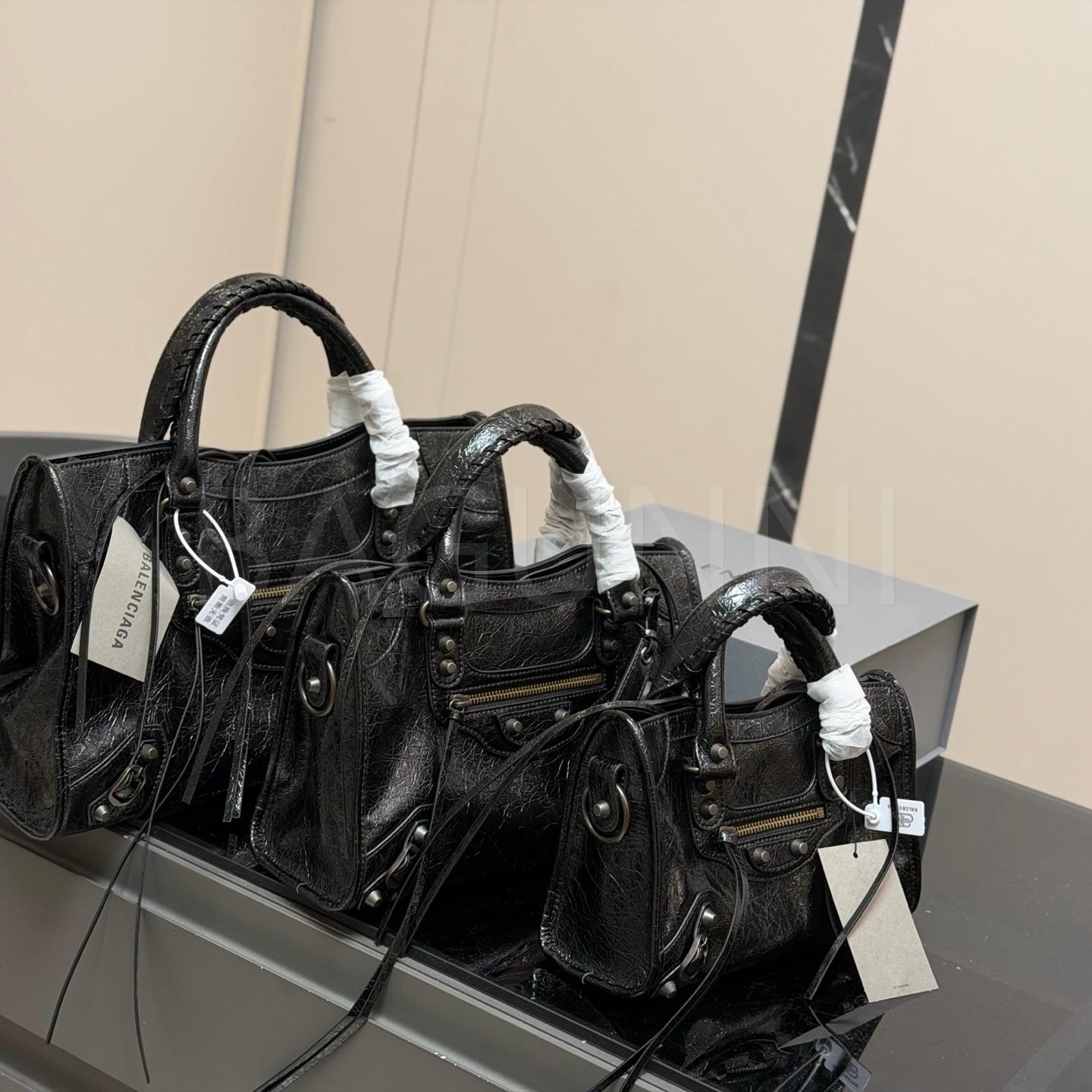 발렌시아가 숄더백