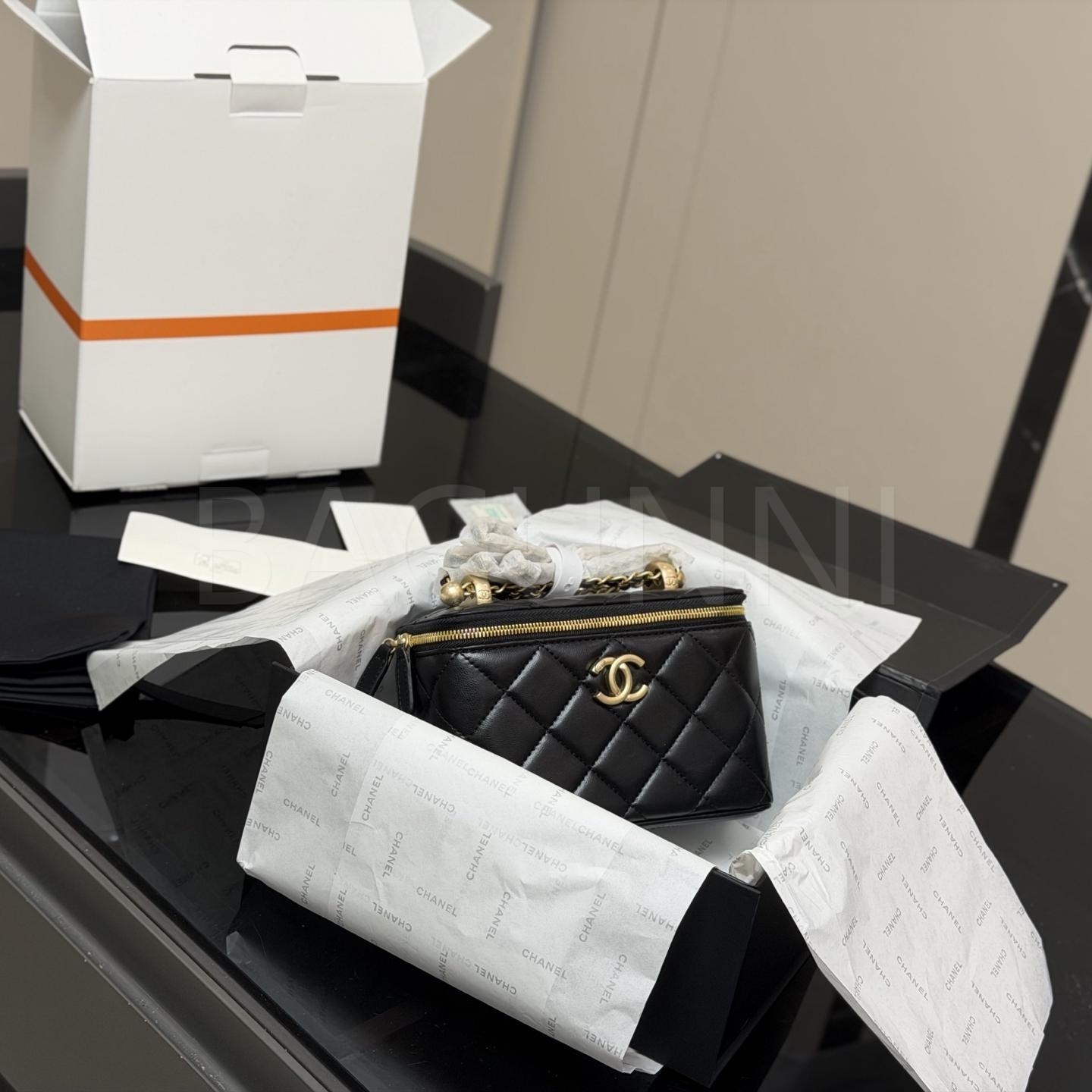 샤넬 퀼팅 체인 베니티 백