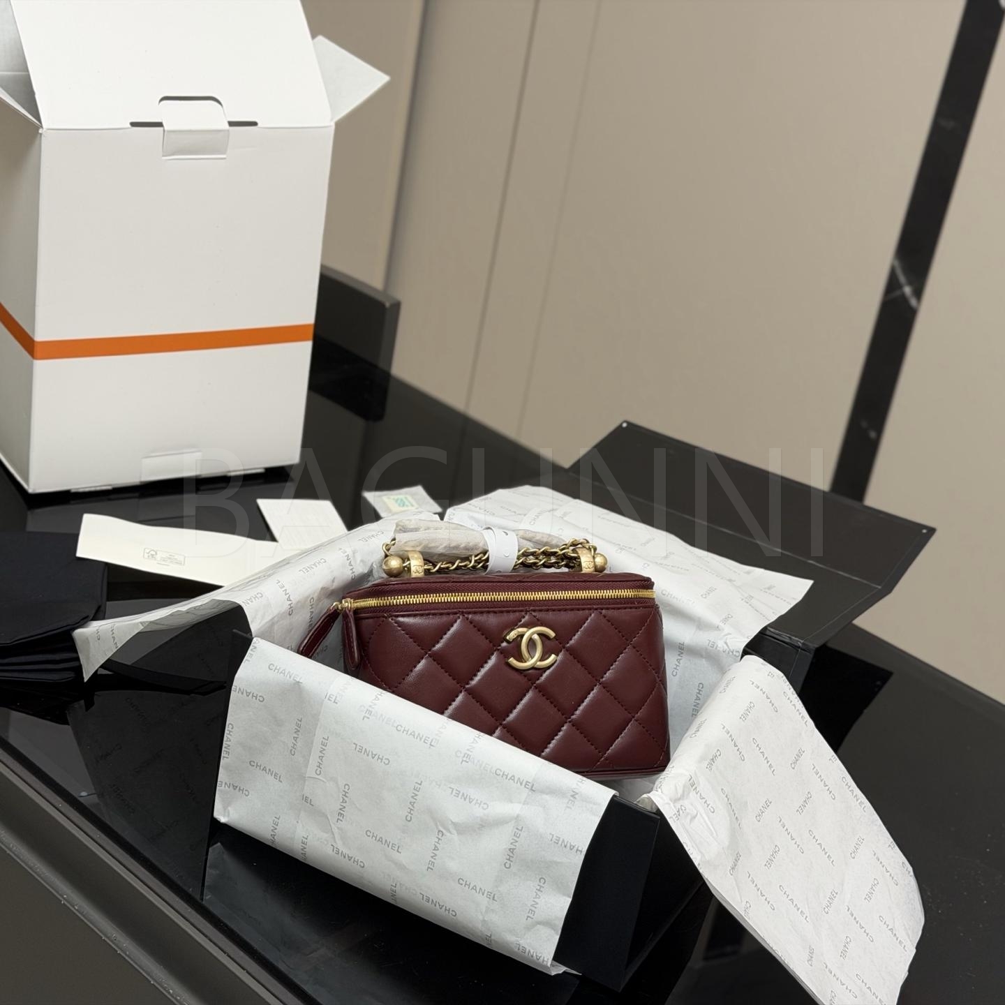 샤넬 퀼팅 체인 베니티 백