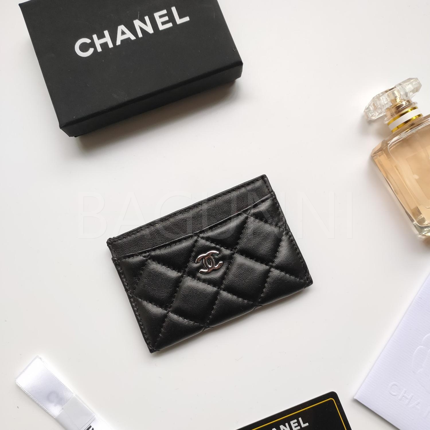 샤넬 클래식 플랩 카드지갑