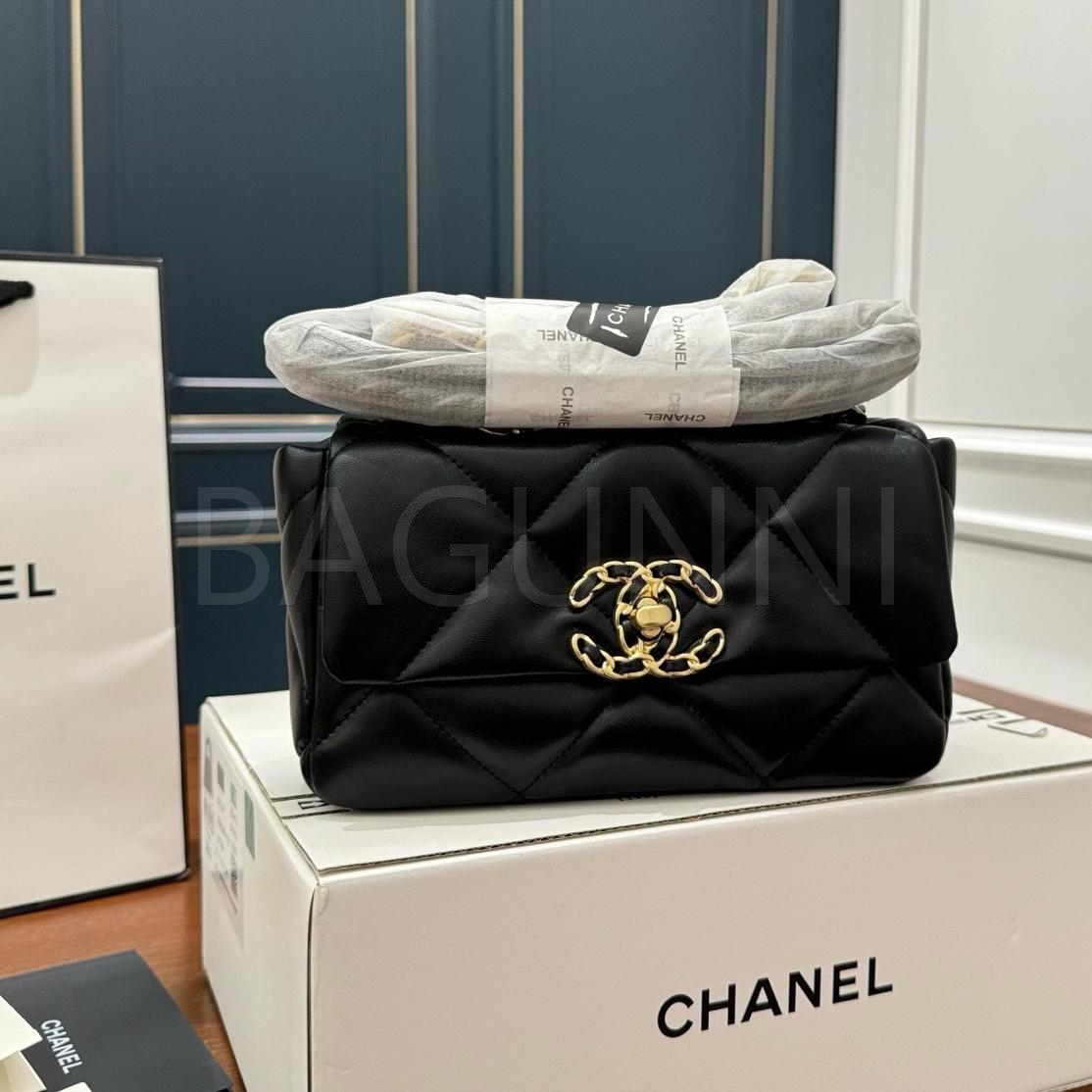 샤넬 19 플랩 백