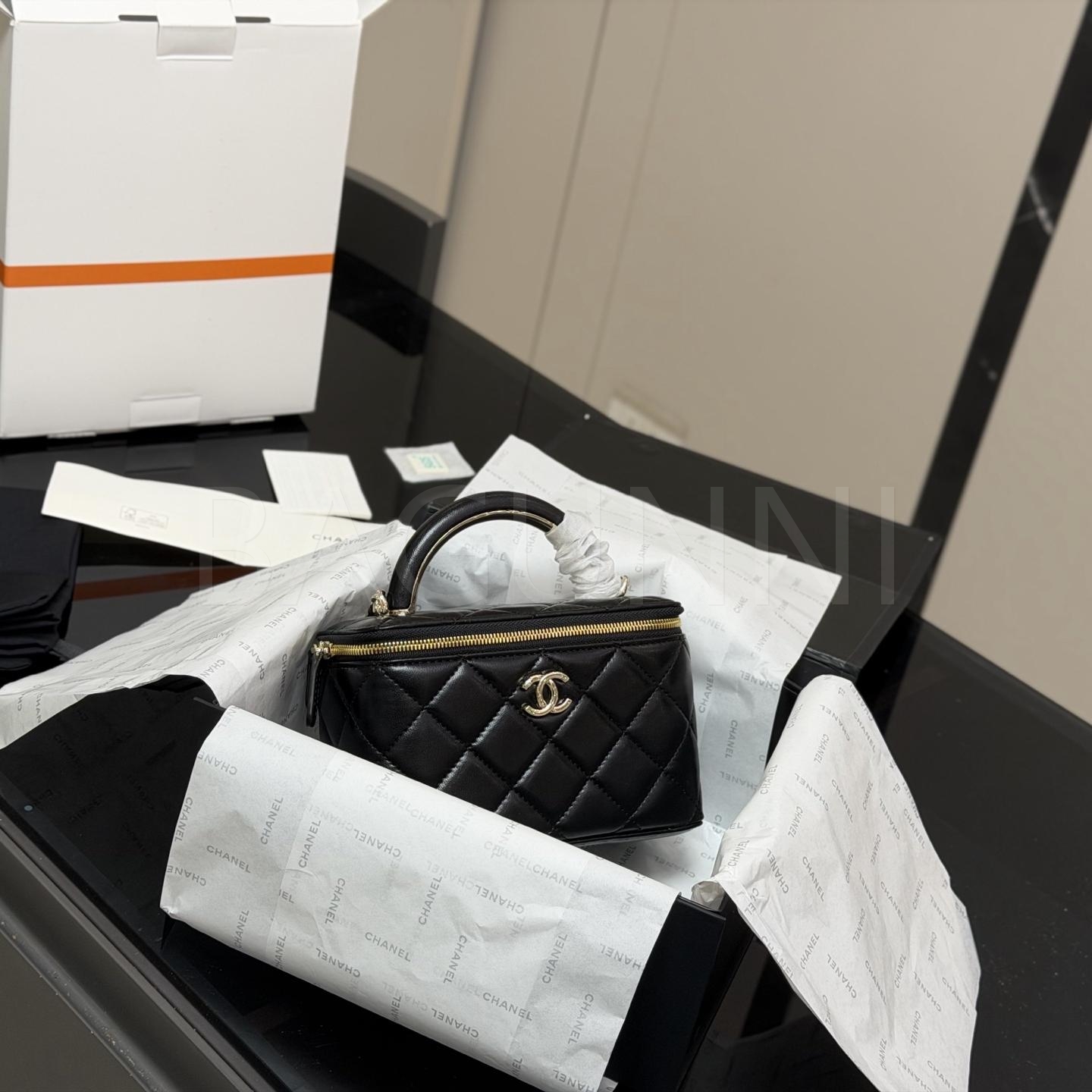 샤넬 탑핸들 베니티 백