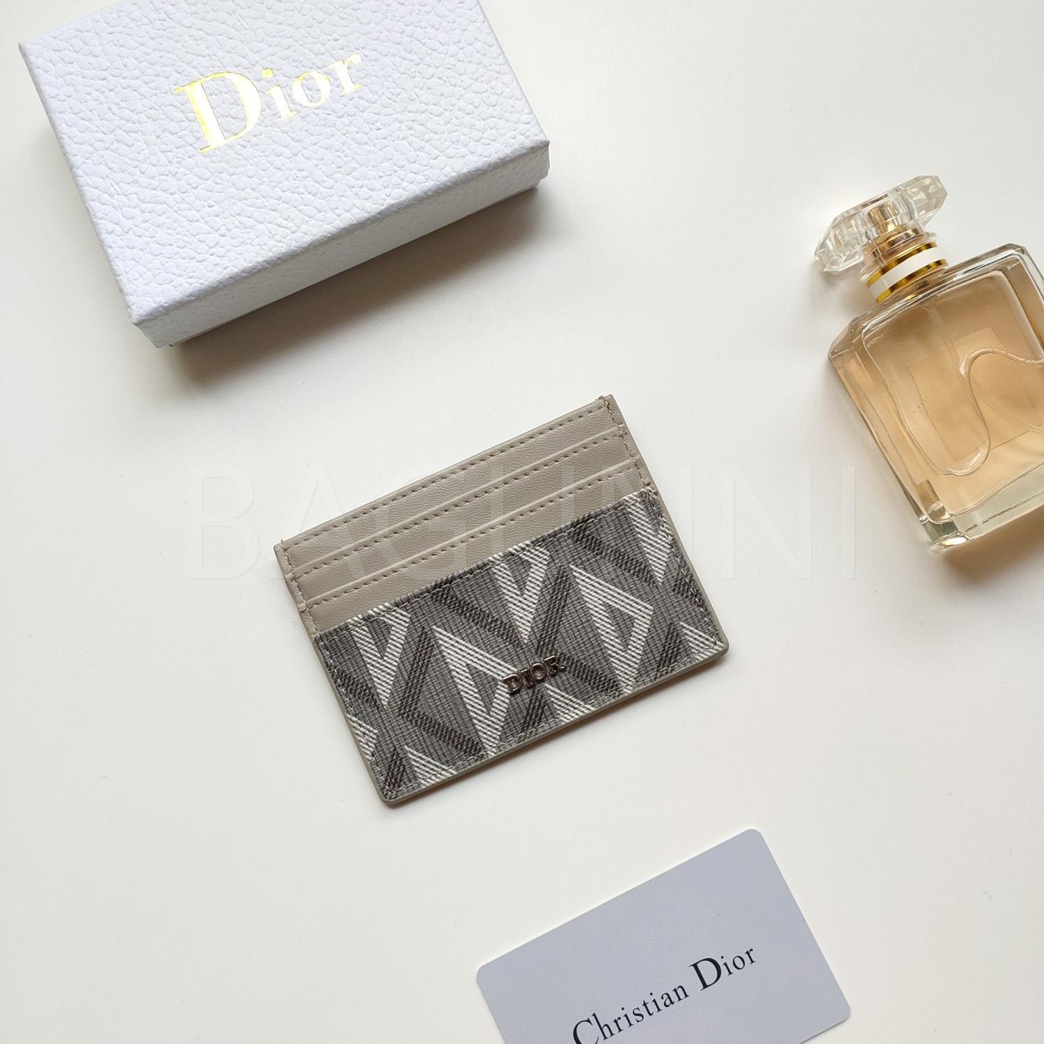 디올 카드홀더