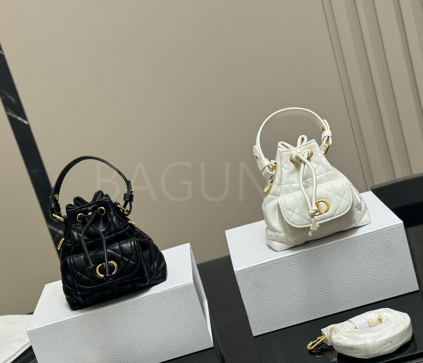 디올 카로 체인백