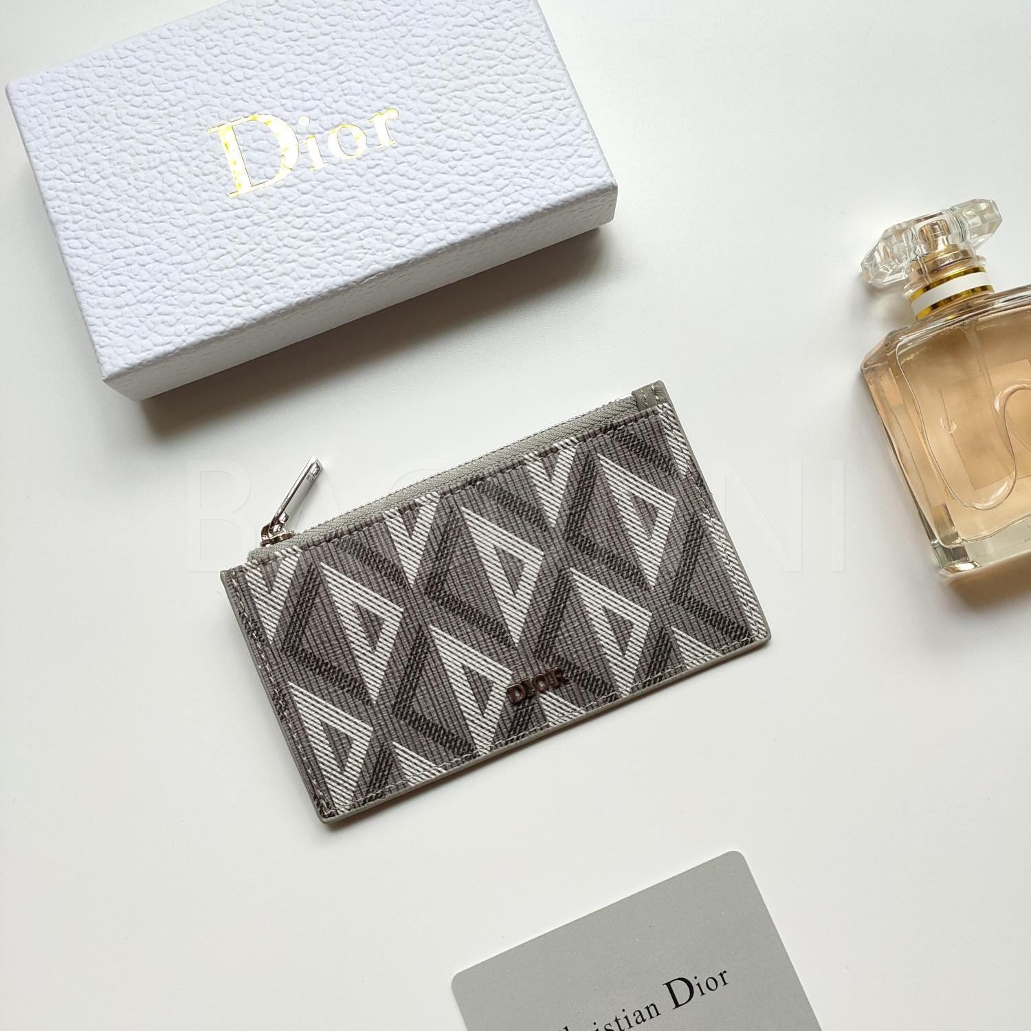 디올 카드홀더