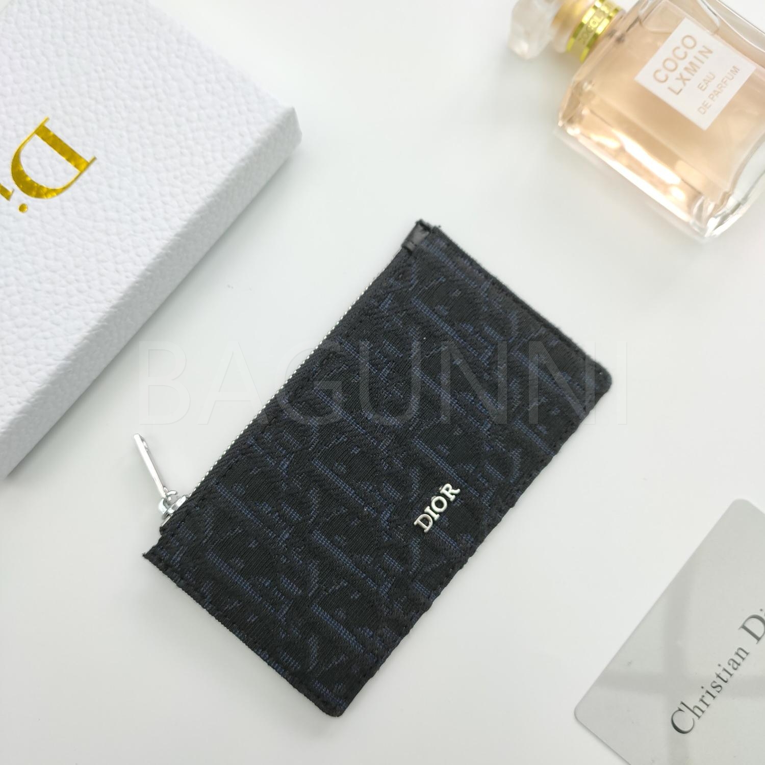 디올 카드홀더