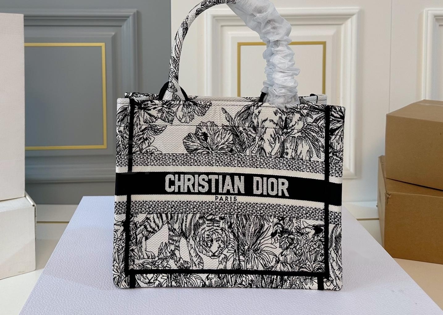 디올 오블리크 토트백