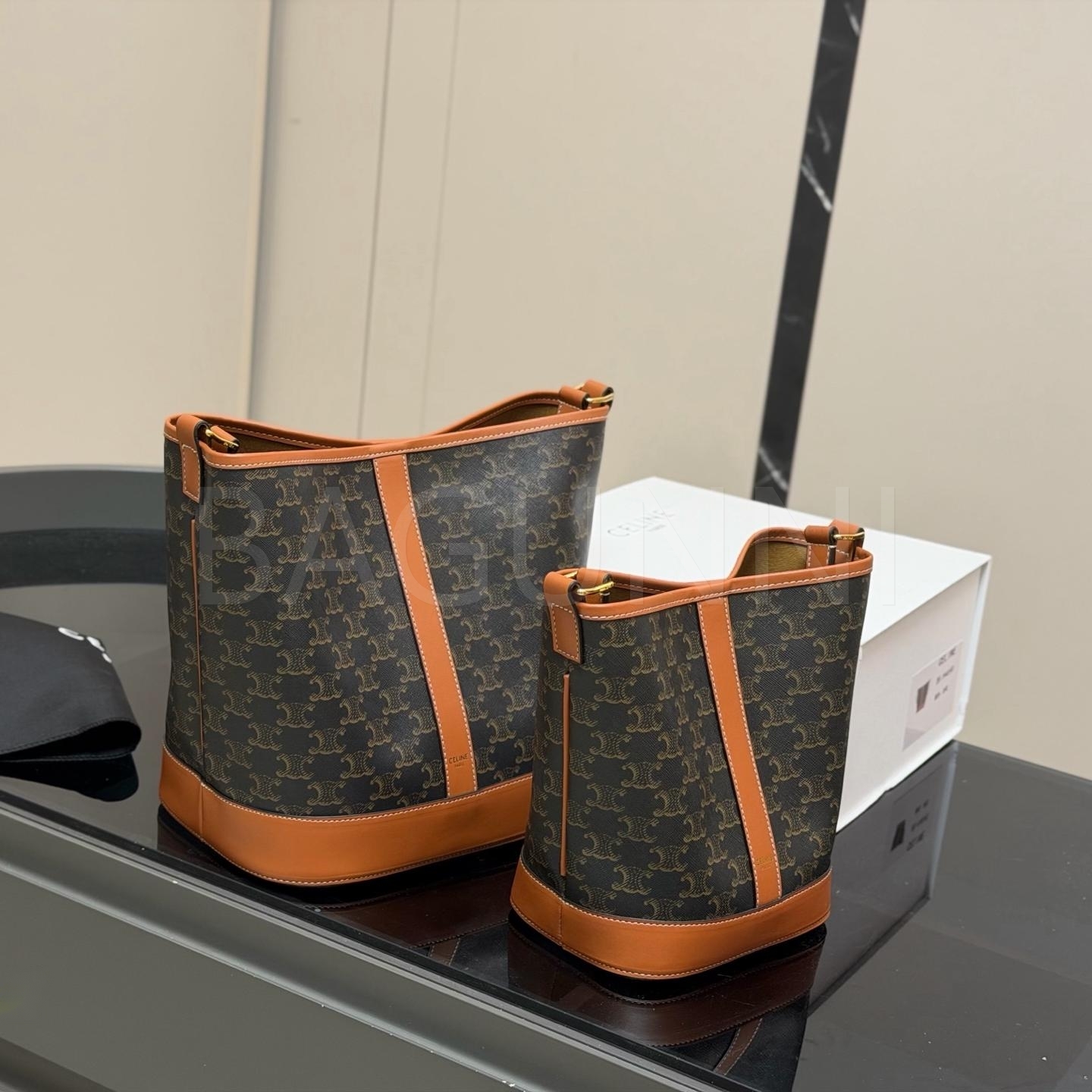 셀린느 버킷 백