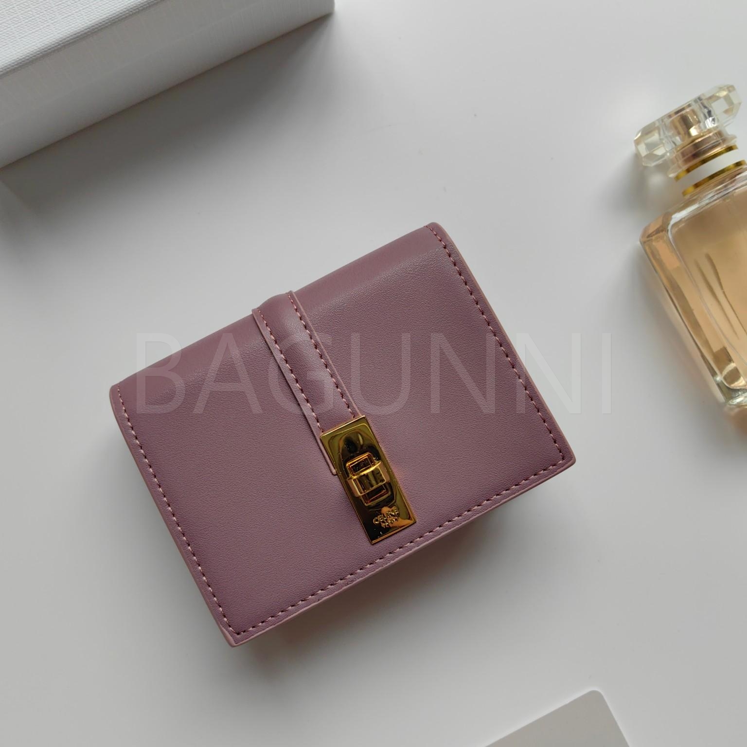 셀린느 트리옹프 플랩 카드지갑